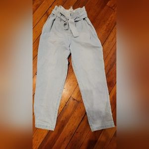 Retro Style High Waisted Light Wash Jeans With Jean Belt